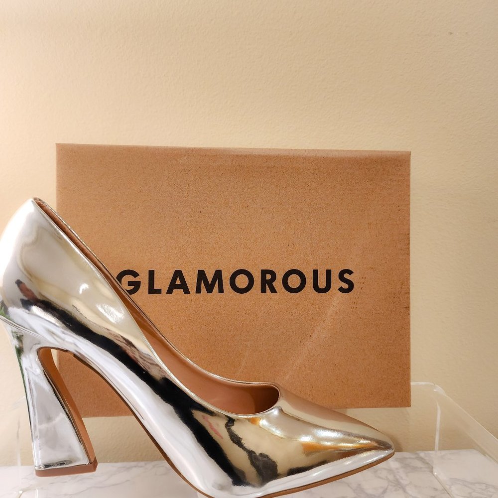 Pointed Toe Flared Heel Wide Width